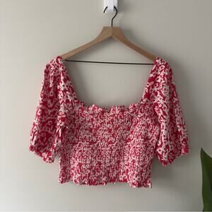 Anthropologie Red White Eyelet Puff Sleeve Smocked Cropped Top stretch floral L